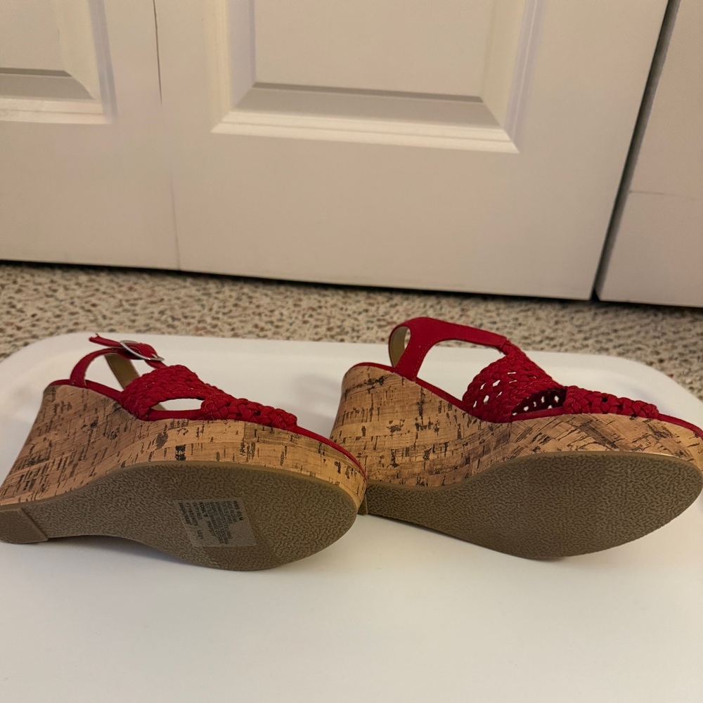 Kohl's Sonoma Red Woven Wedges - Picture 4 of 8